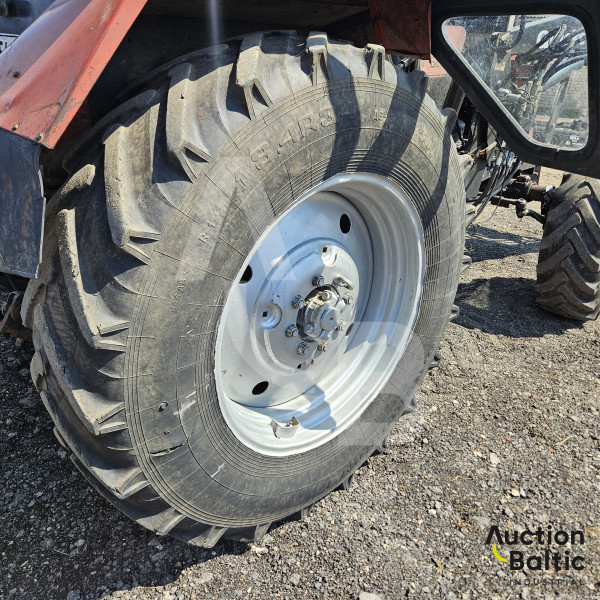 Belarus MTZ 952 +  Quicke Q760