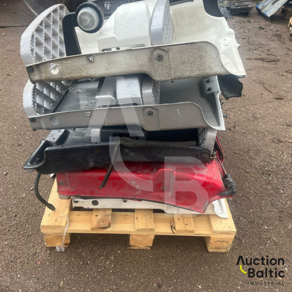 Scania steps