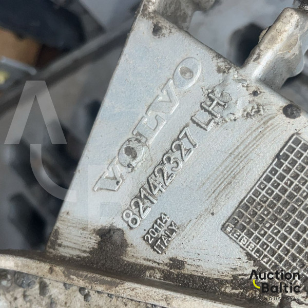 Volvo steps