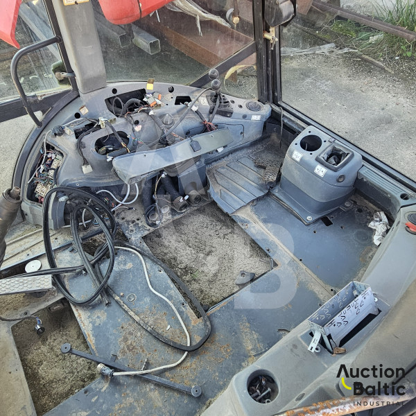 Backhoe loader cabin