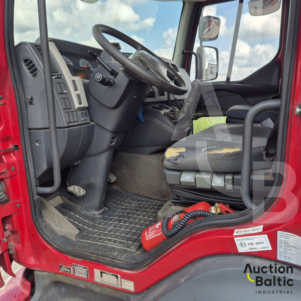 Volvo FL240