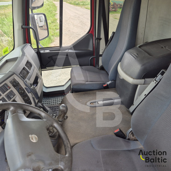 Volvo FL240