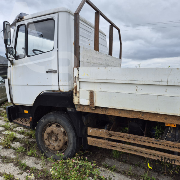 Mercedes-Benz 1117