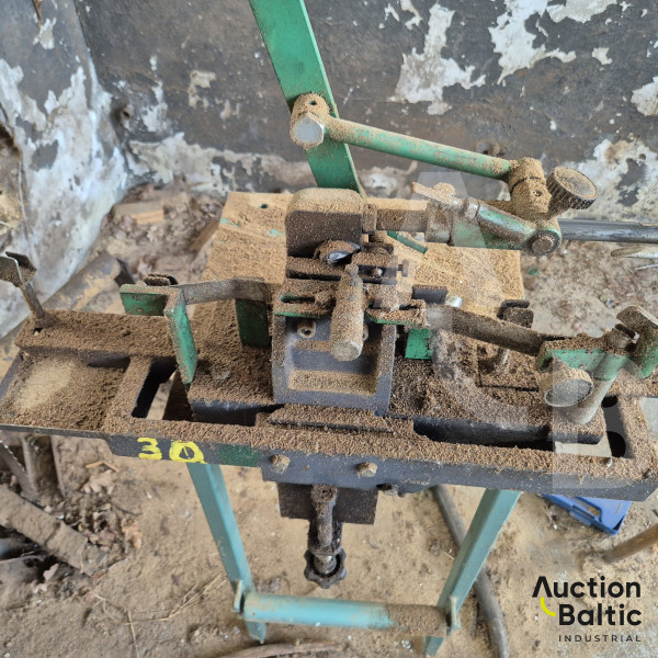 Saw setter