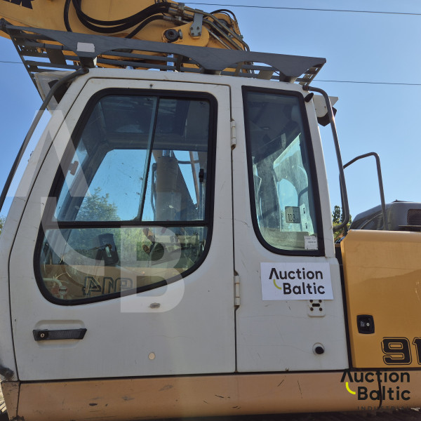 Liebherr R 914