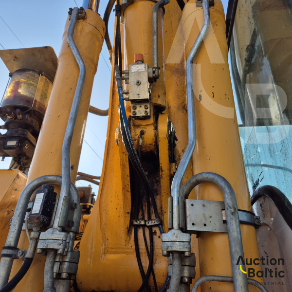 Liebherr R 914
