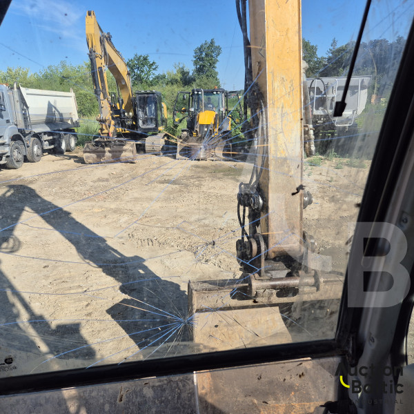 Liebherr R 914