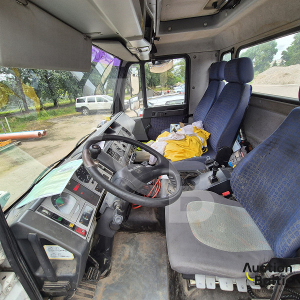 MAN 8.174 LLC