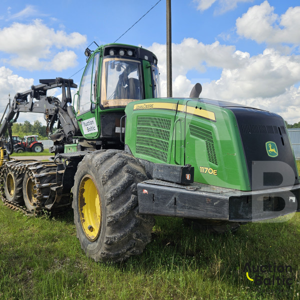 John Deere 1170 E