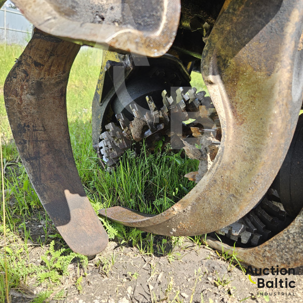 John Deere 1170 E