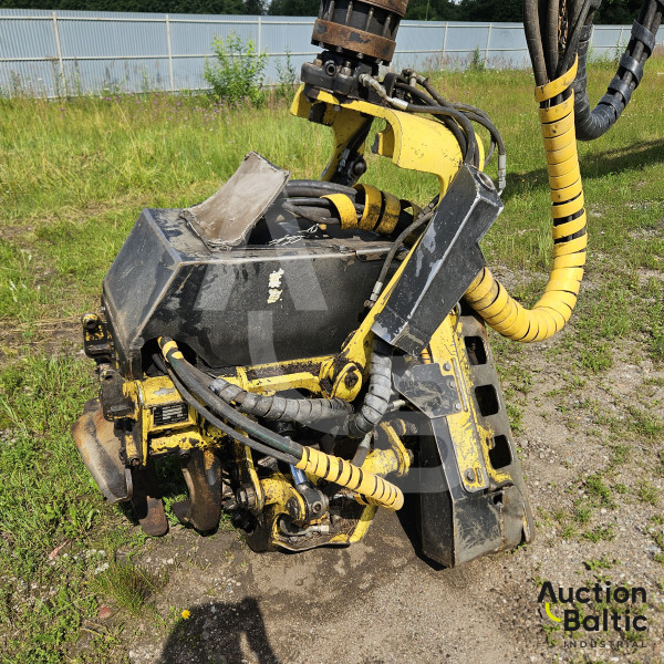 John Deere 1170 E
