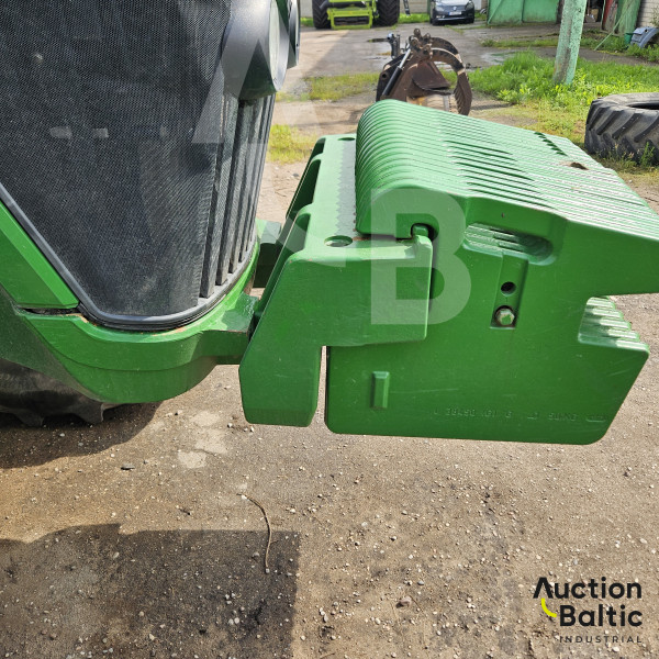 John Deere 7830