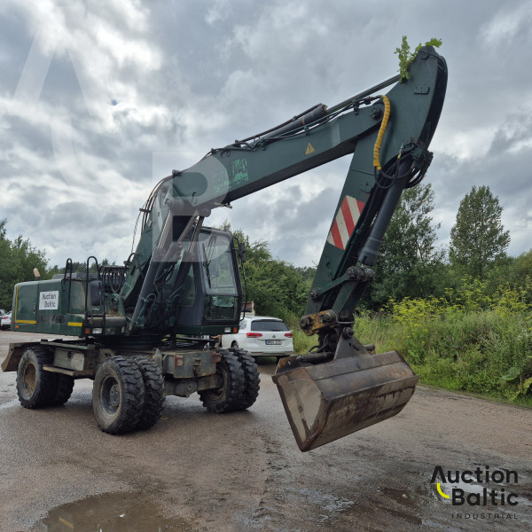 Liebherr A 904