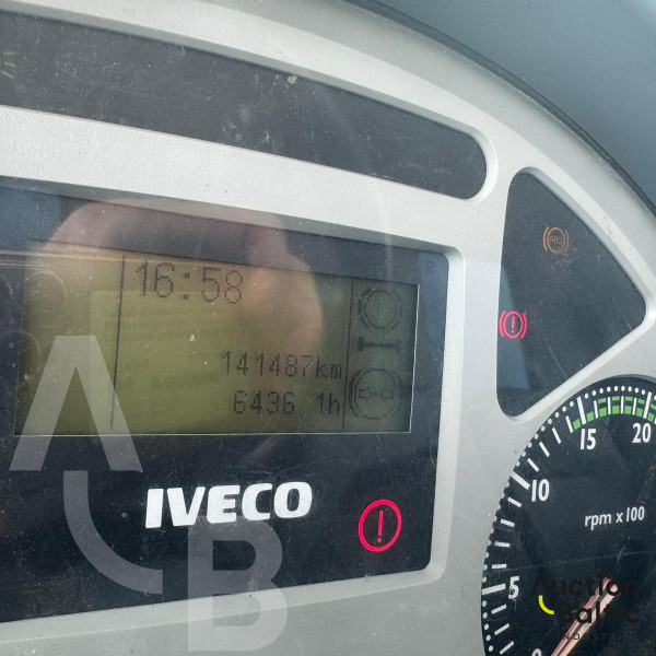 Iveco 100E 18
