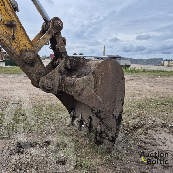 JCB JS 200 LC