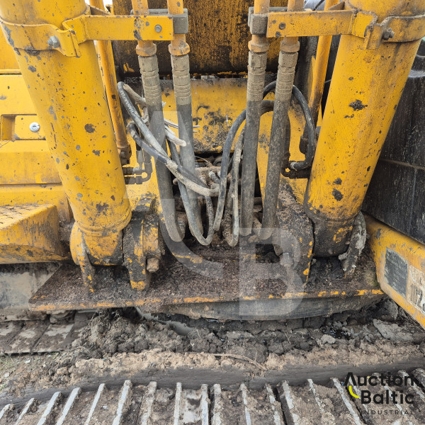 JCB JS 200 LC