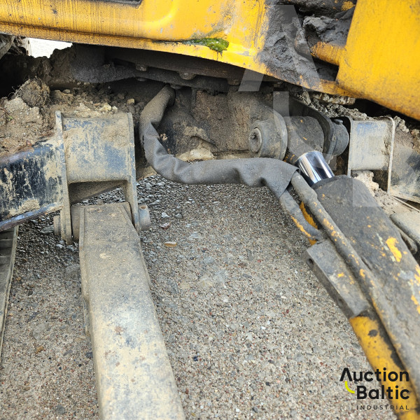 JCB 8052