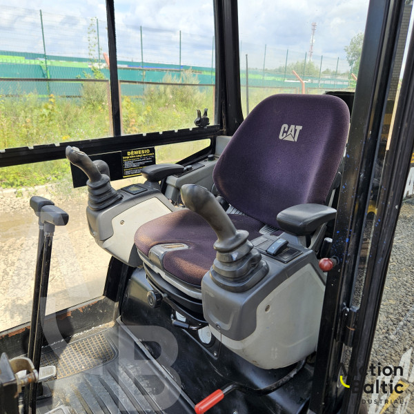 Caterpillar 302.4 D