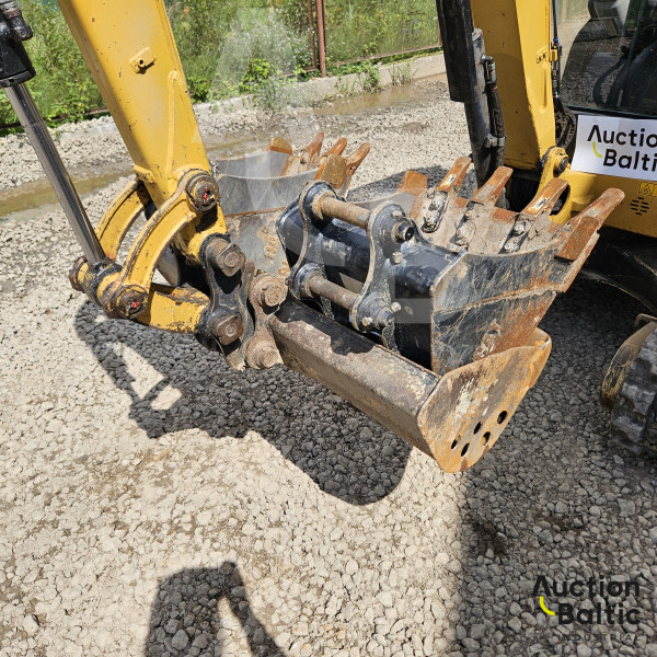 Caterpillar 302.4 D