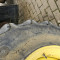 John Deere 6810