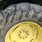 John Deere 6810