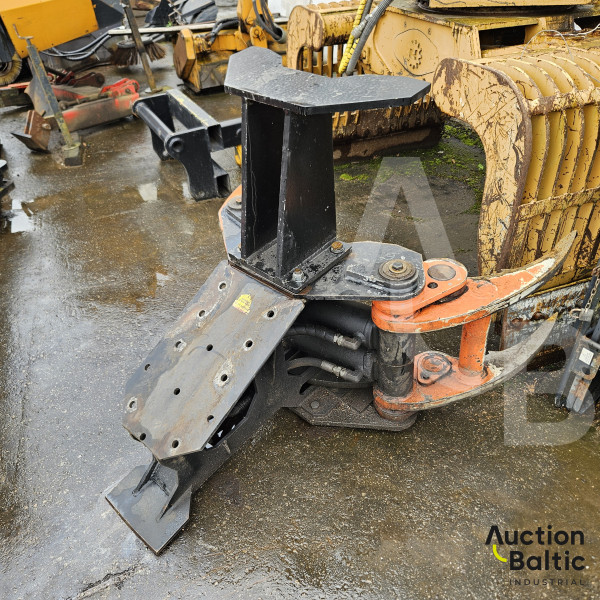 Tree shear