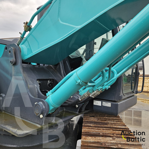 Kobelco SK 220-10