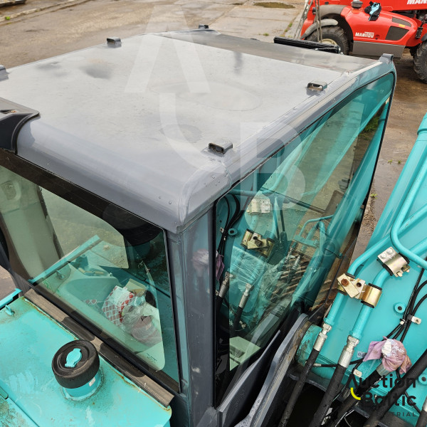 Kobelco SK 220-10