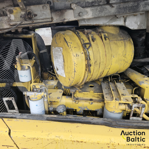 Komatsu D65EX-12