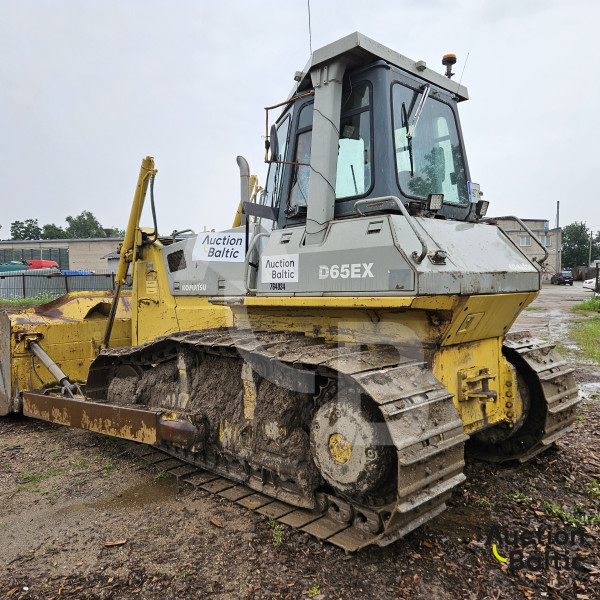 Komatsu D65EX-12