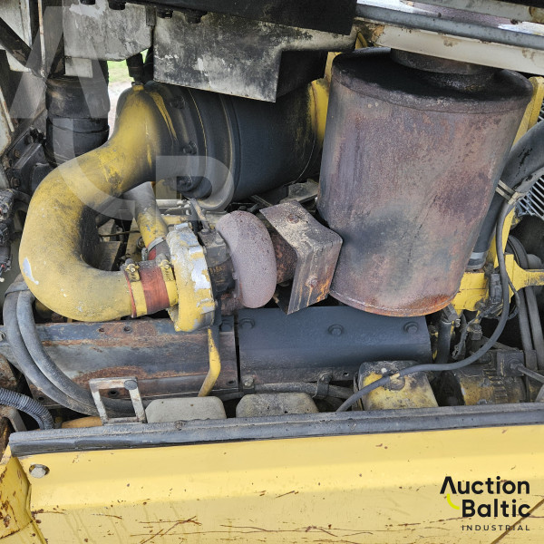 Komatsu D65EX-12