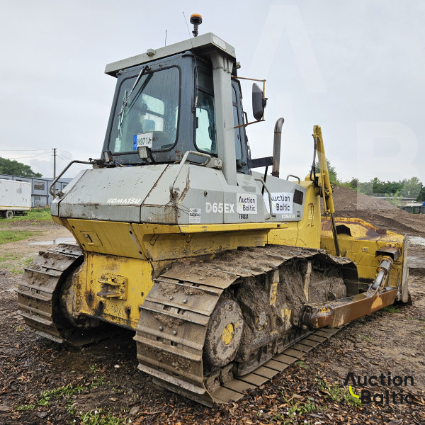 Komatsu D65EX-12