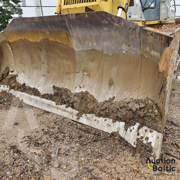 Komatsu D65EX-12
