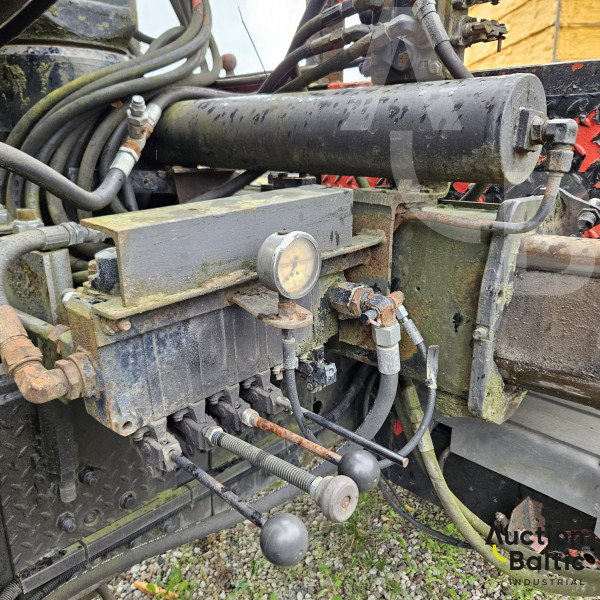 IVECO-FORD 170E23