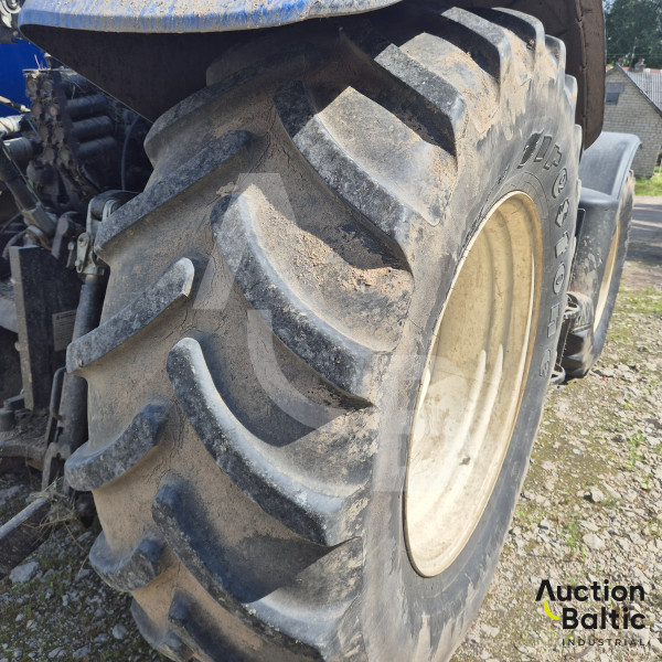 New Holland T 7.210
