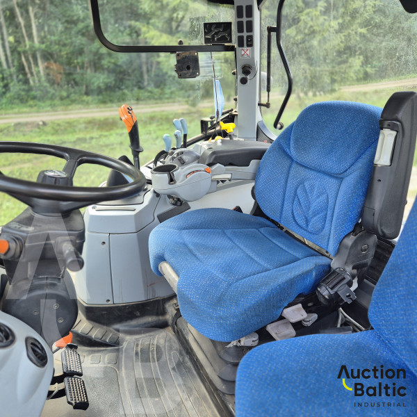 New Holland T 7.210
