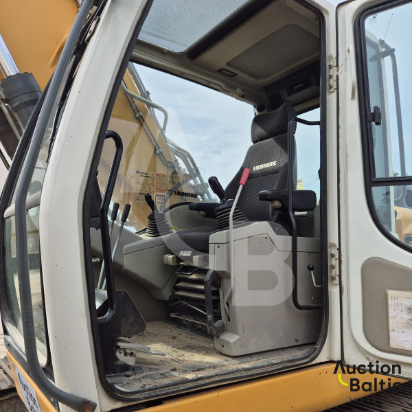 Liebherr R 916 LC