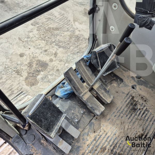 Liebherr R 916 LC