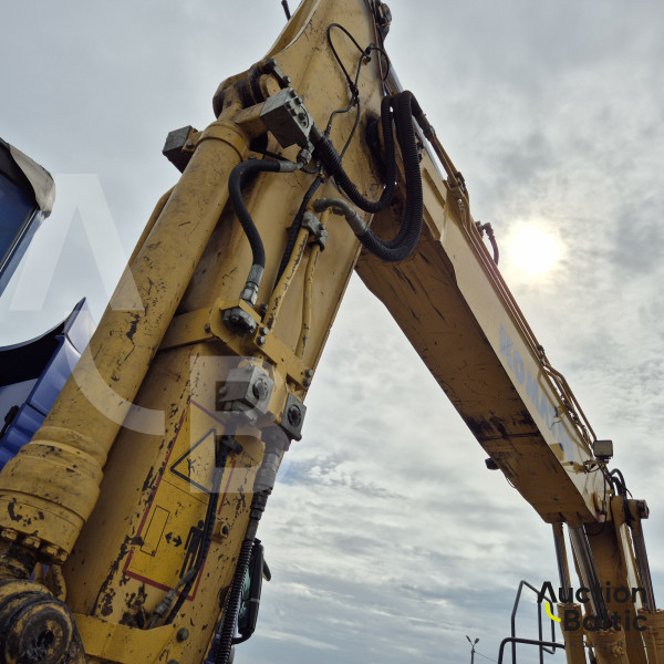 Komatsu PW160