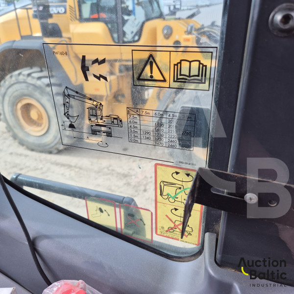 Komatsu PW160