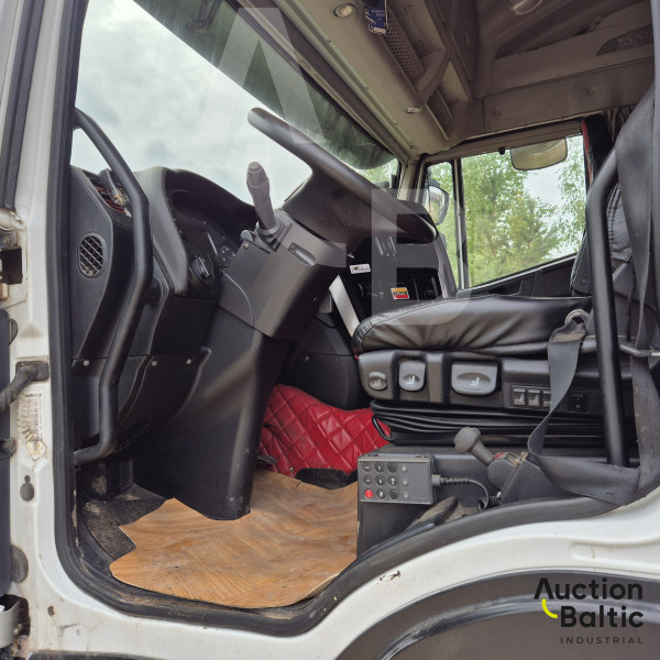 Iveco AS 440S + Carnehl CHKS/A