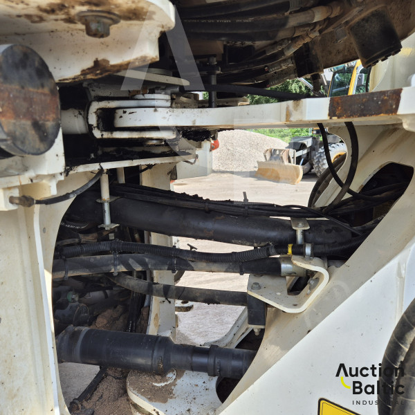 Volvo L 90