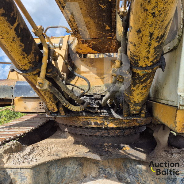 Liebherr 944