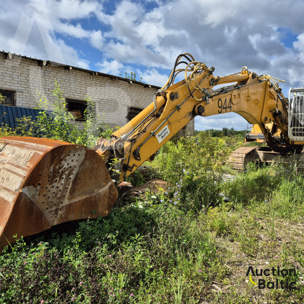 Liebherr 944