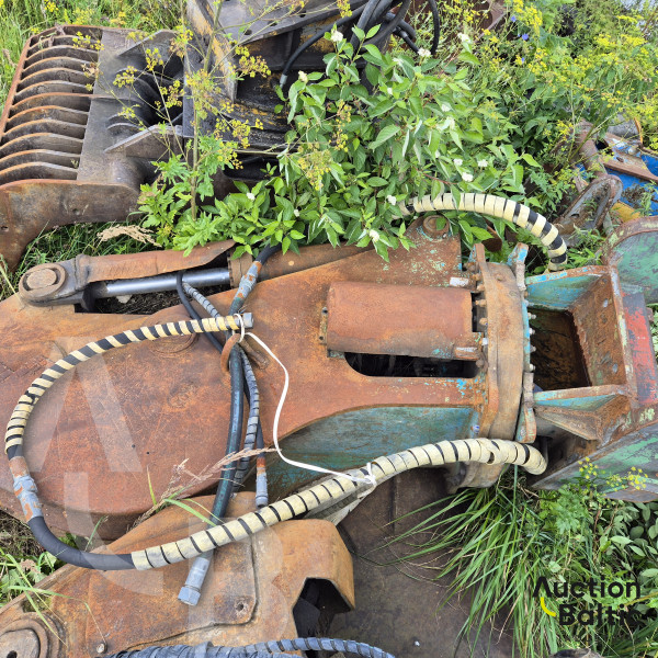 Demolitions shears