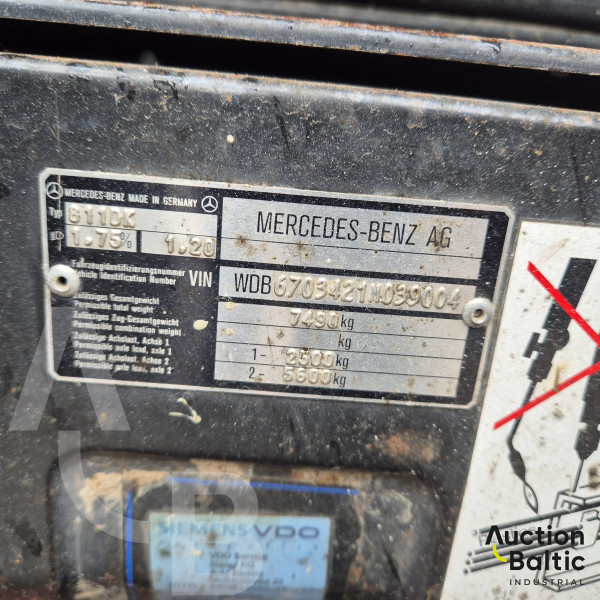 Mercedes-Benz 811 D