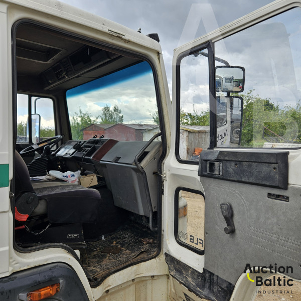 Volvo FL 608