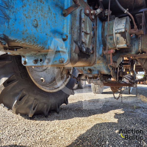 Belarus MTZ 82