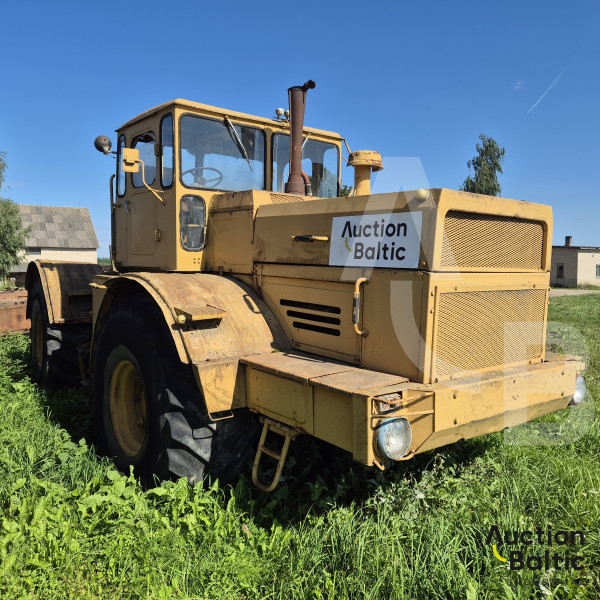 Kirovets K 700 A