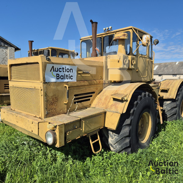 Kirovets K 700 A